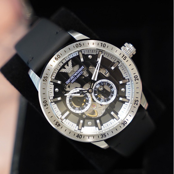 Món quà kỷ niệm ngày đồng hồ cao cấp AR60051 dây da tự động của Emporio Almani Skeleton